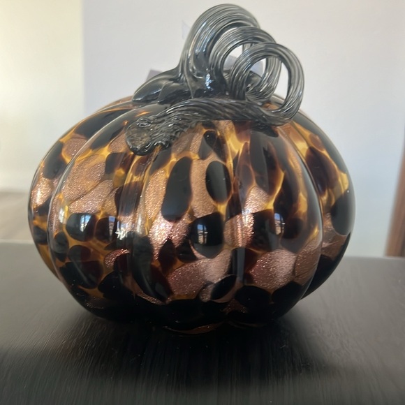 Mikasa Leopard Glass Pumpkin Decoration - New with Tags - Picture 5 of 5